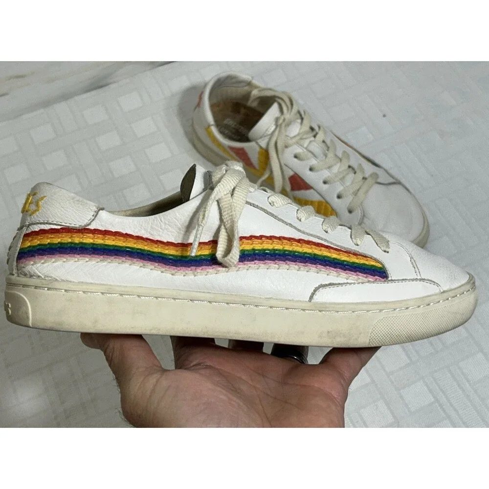Soludos White Leather Shoe Women's Size 9 Rainbow Sunrise Embroidery Retro 80s